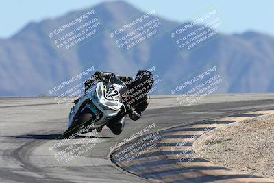 media/Dec-07-2025-CVMA (Sun) [[3e7d2de5dc]]/Race 5-Formula UL-CVMA Hooligans-American Thunder/